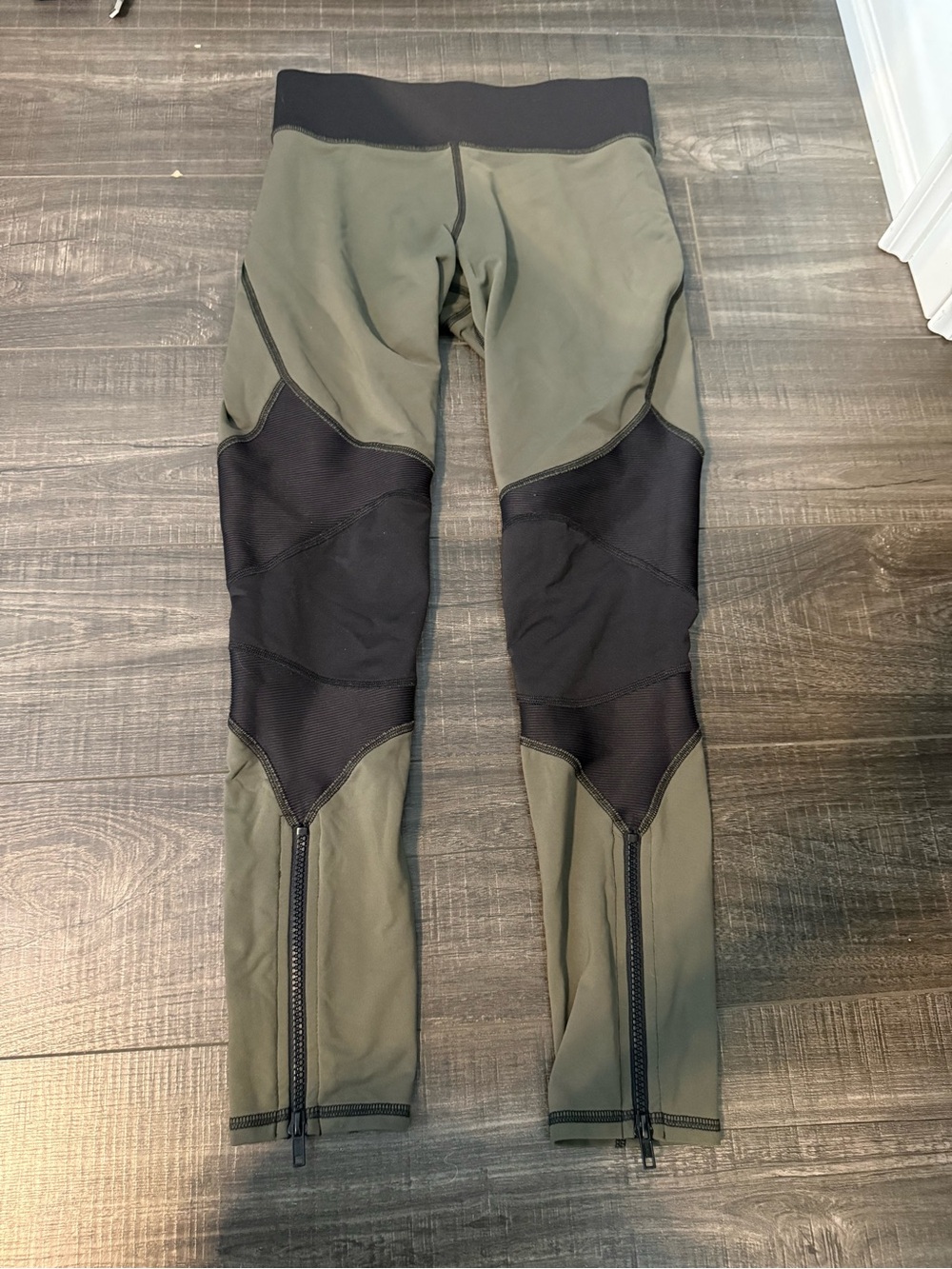 MICHI Olive and Black Contrast Panel Jogger Tights